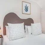 Gorgeous Views & Style - Loveloftliving16 - Pool
