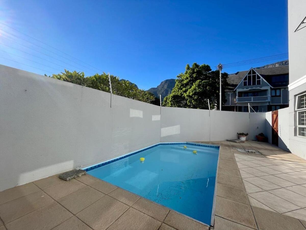 Gorgeous Views & Style - Loveloftliving16 - Pool